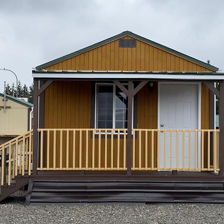 Far West Cabin-Tiny Homes Rental Форкс Екстер'єр фото